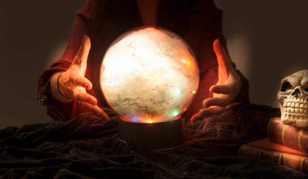 La boule de cristal est un des outils de voyance le plus populaire