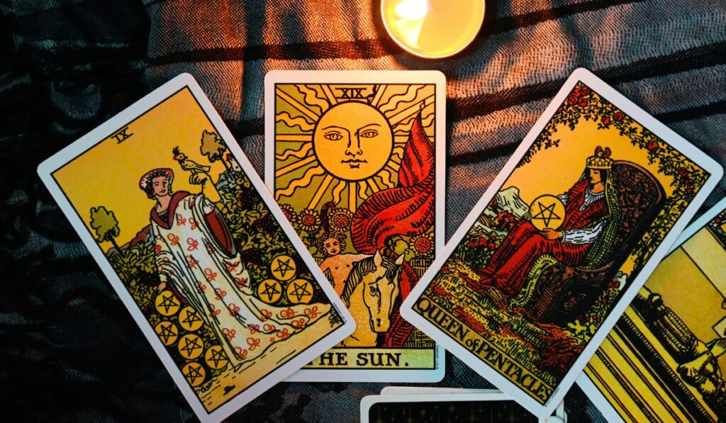 Signification des cartes de voyance comment se fait la lecture